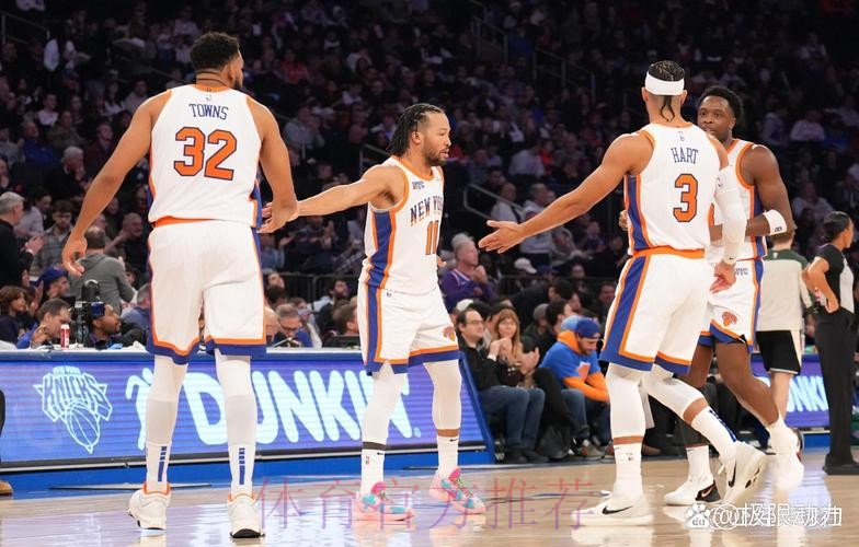 队记：尼克斯围绕唐斯与多队接触，包括灰熊、魔术和黄蜂